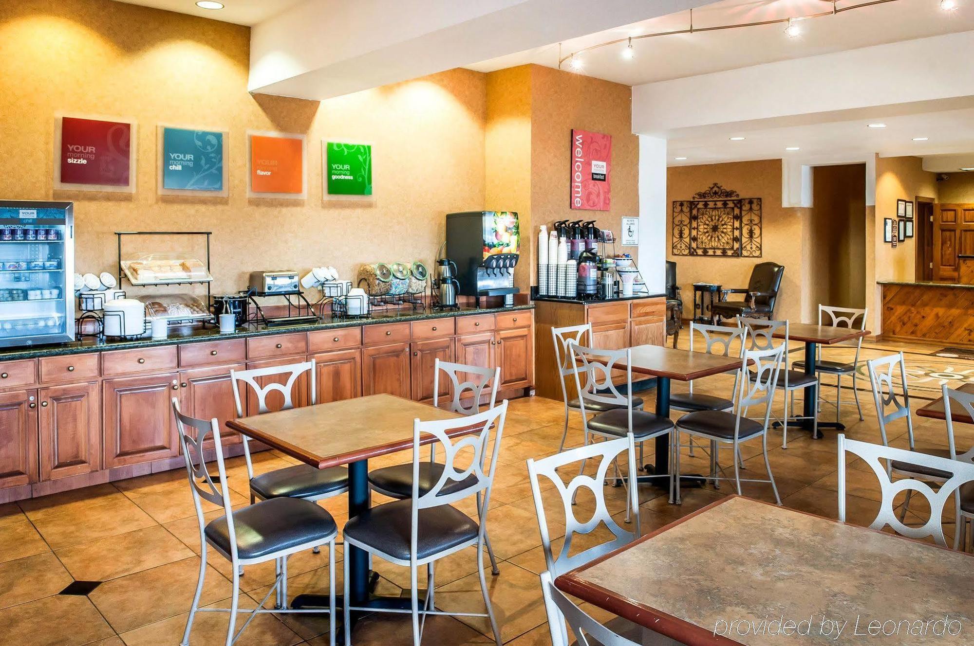 拉斯库司梅斯拉凯富套房酒店 拉斯克鲁塞斯 外观 照片